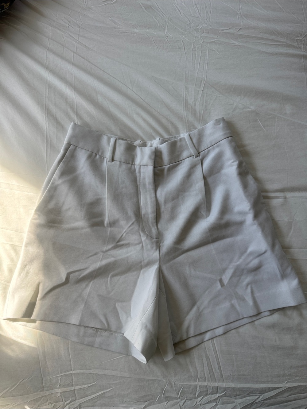 Babaton Women’s Tailored White Shorts